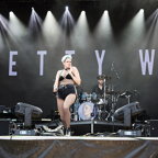 Betty Who Boston Calling Concert Photo 2.jpg