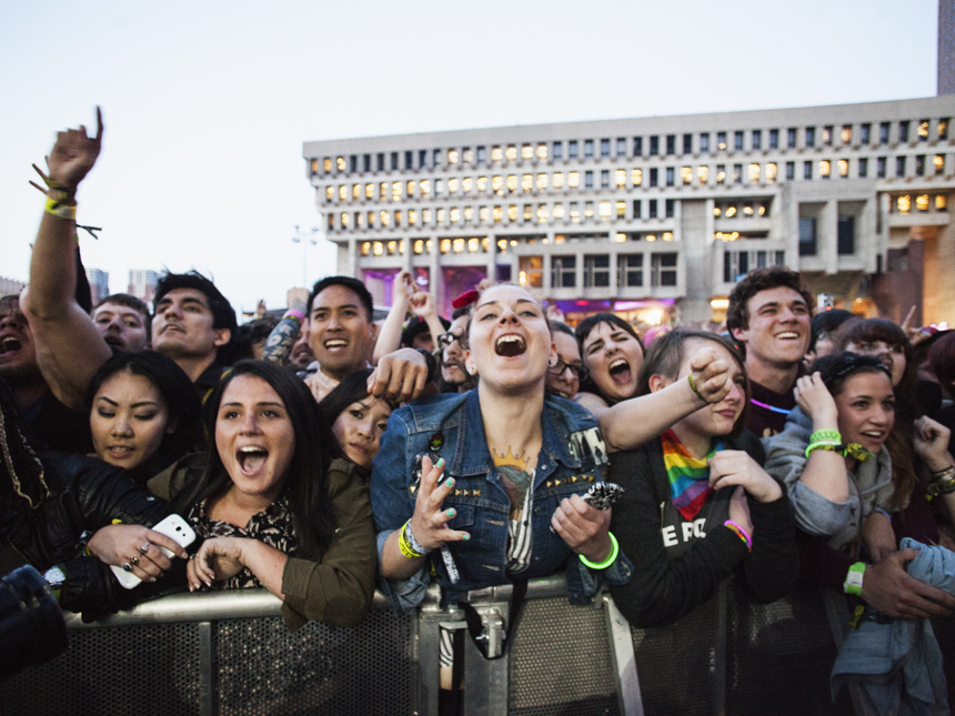 Crowd • 5/25/14