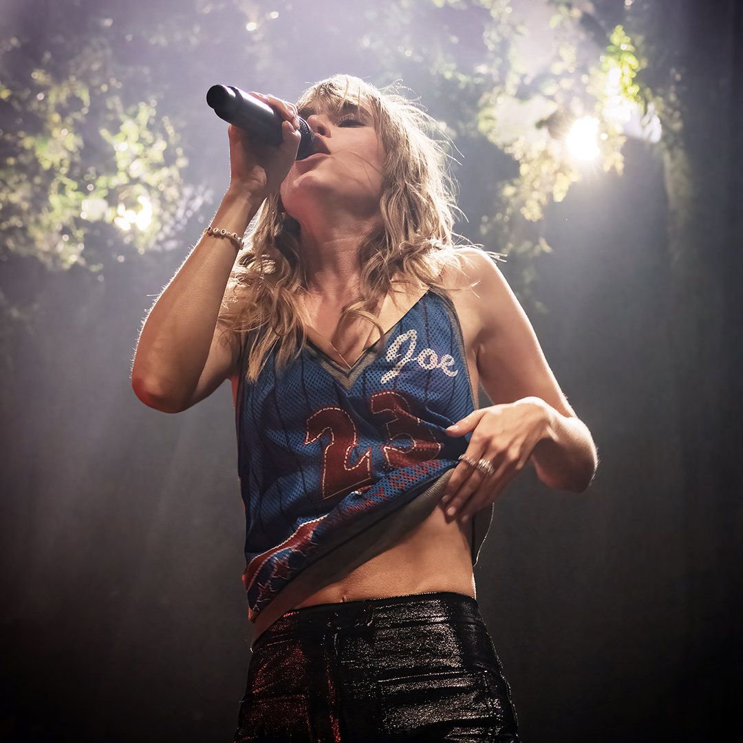  Suki Waterhouse Roadrunner Boston Concert Photo 9 